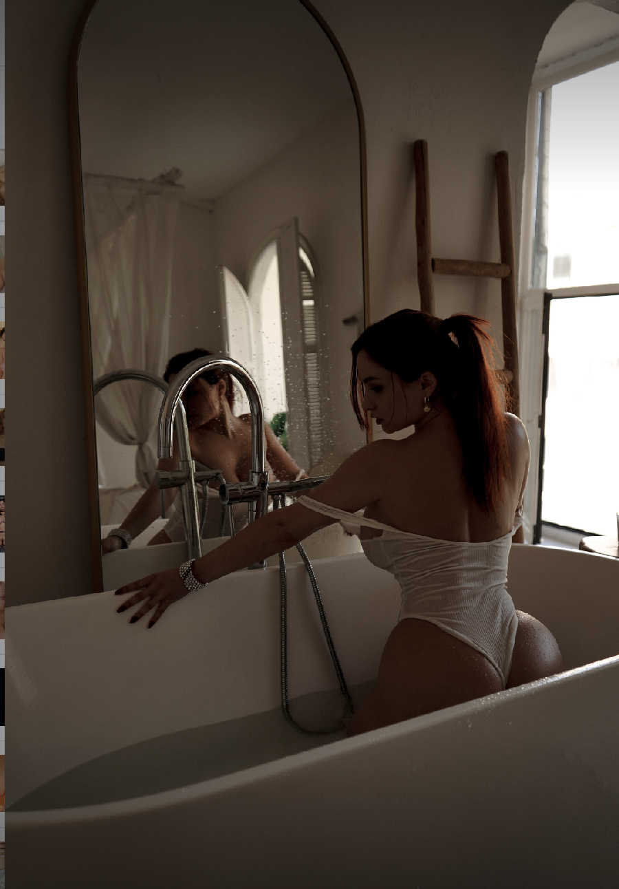 A playful frame from Miranda Faith nude — online in Bangkok