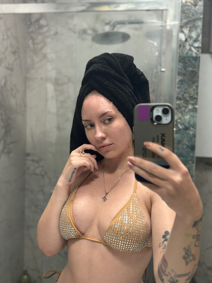 Nude girl KateV in Bangkok