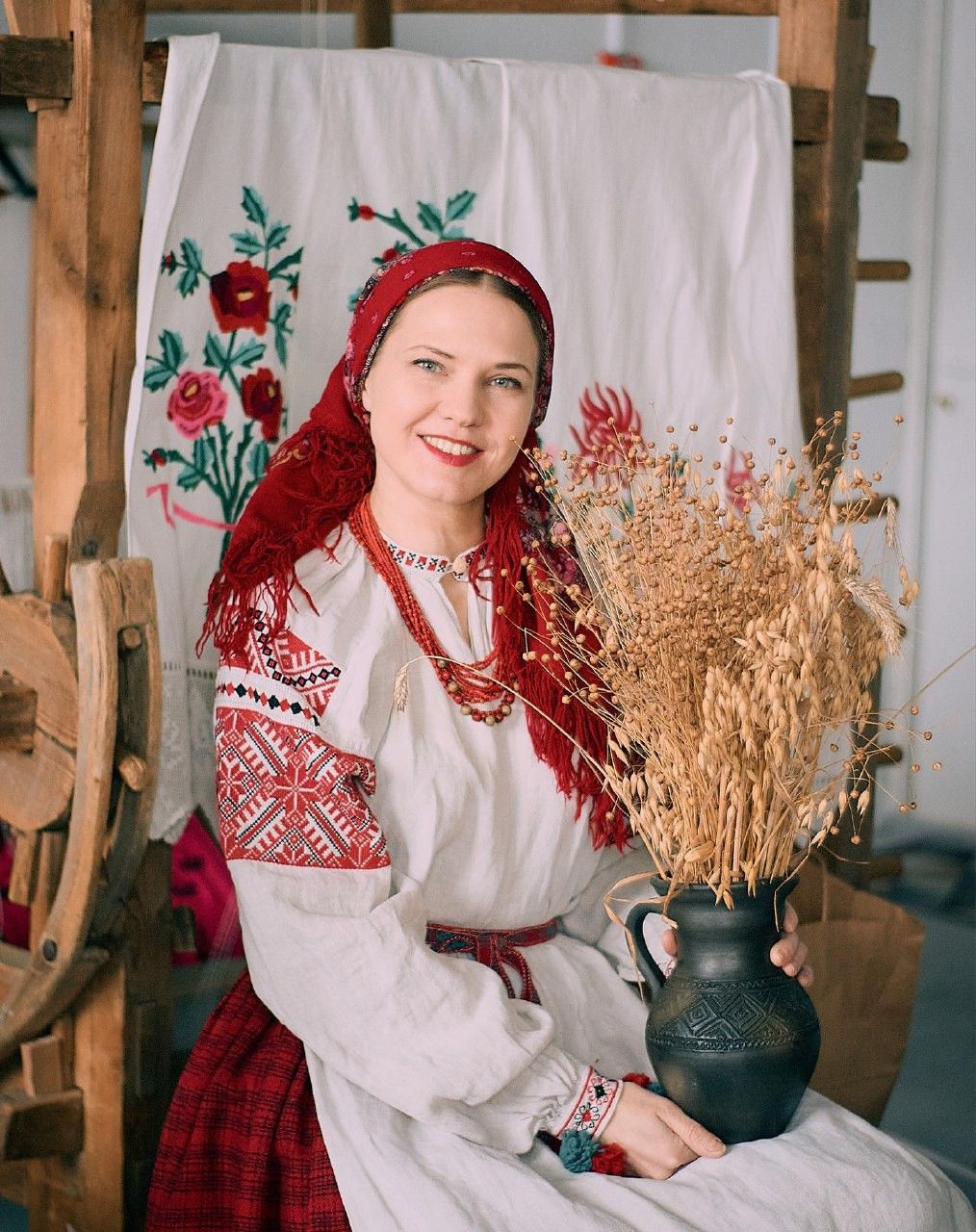 Women in Slavic costumes in Bangkok